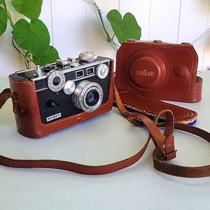 NiceVintage 1950s Argus C-3 35mm Film Photography Camera